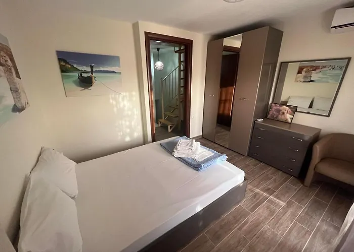 Deya Nikiti (Sithonia)